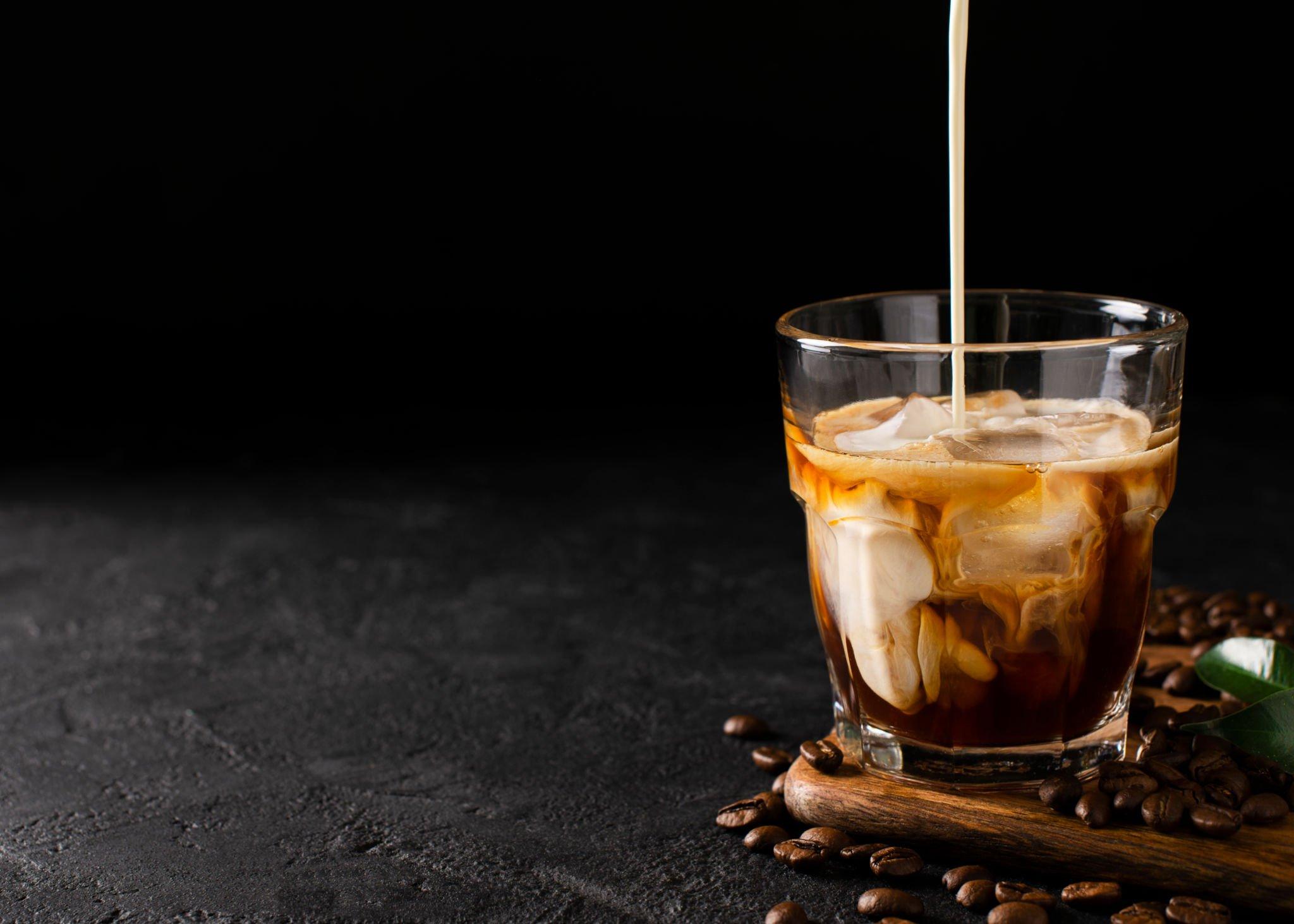 What's the diff: Cold Brew vs Iced Coffee? Learn the differences & which is best for you.