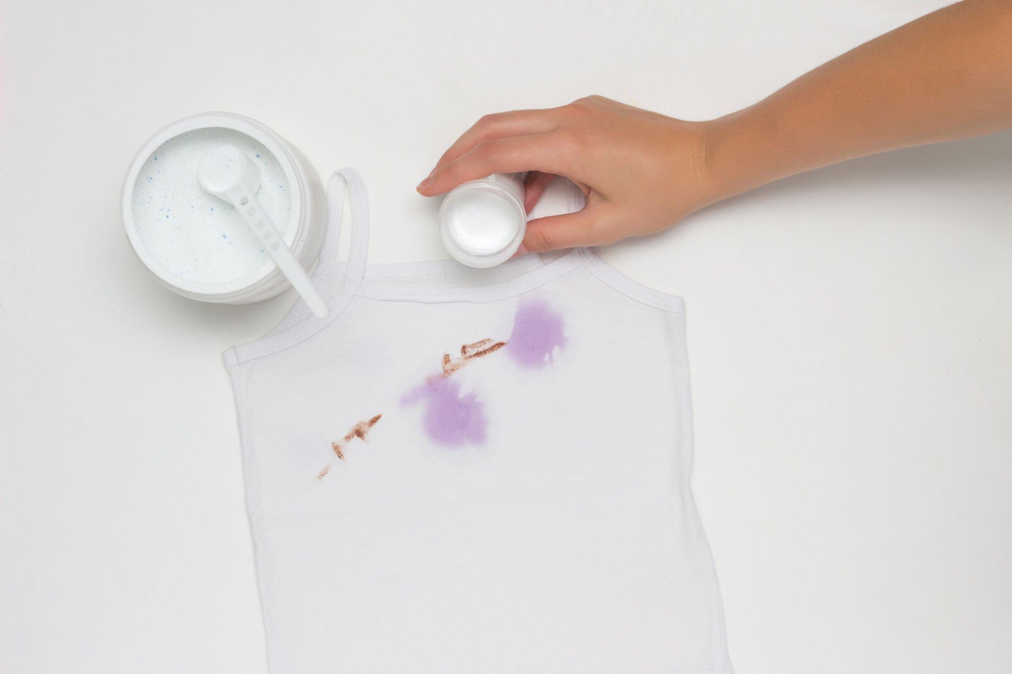 Remove Coffee Stains Quickly: Tips to Keep Your Day Going Smoothly